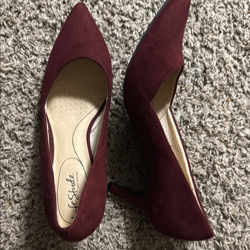 Life Stride Red Heels Classic Design
